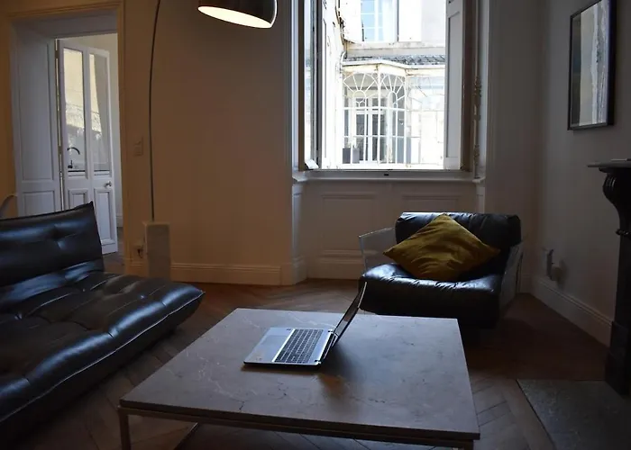 L'opaline شقة قرقشونه