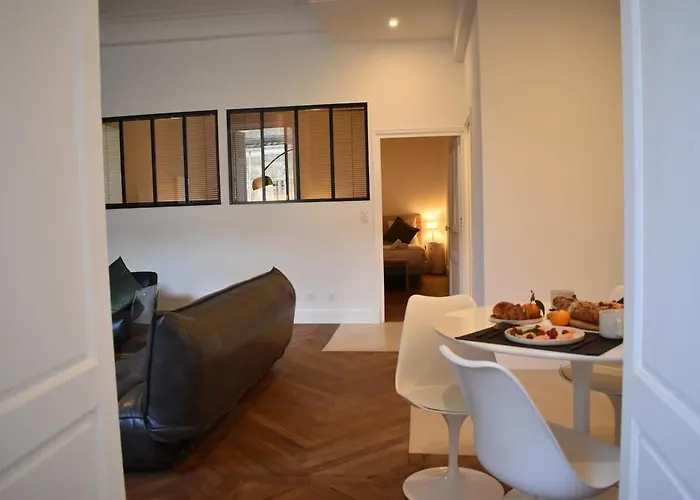 L'opaline قرقشونه